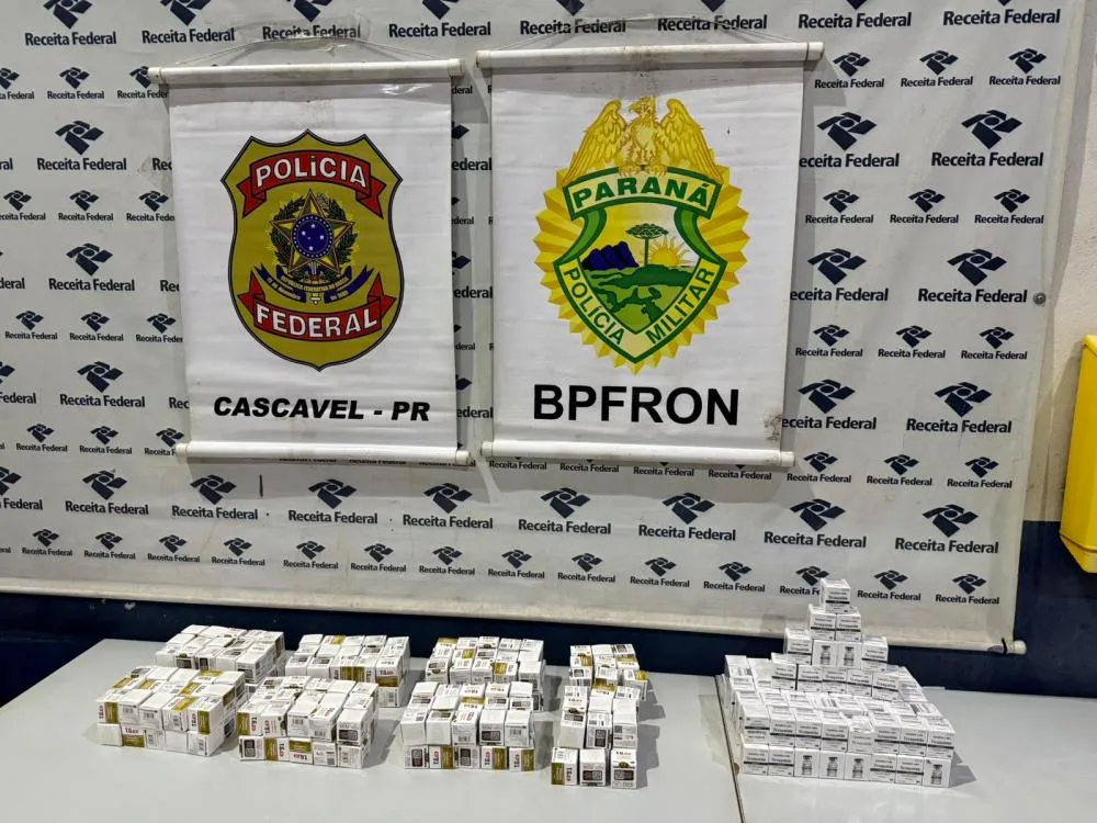 BPFron e Polícia Federal apreendem 1.276 ampolas de medicamentos emagrecedores em ônibus em Corbélia