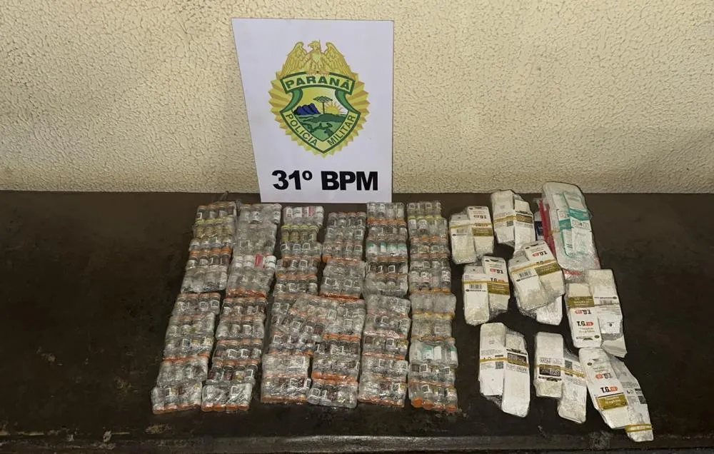 Polícia apreende 248 ampolas de tirzepatida durante fiscalização em ônibus em Assis Chateaubriand